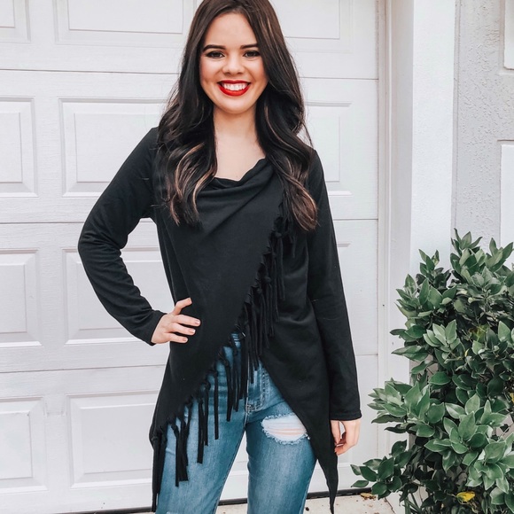 Unique + Fun Fringe Wrap Sweater Top/Poncho - Picture 1 of 1